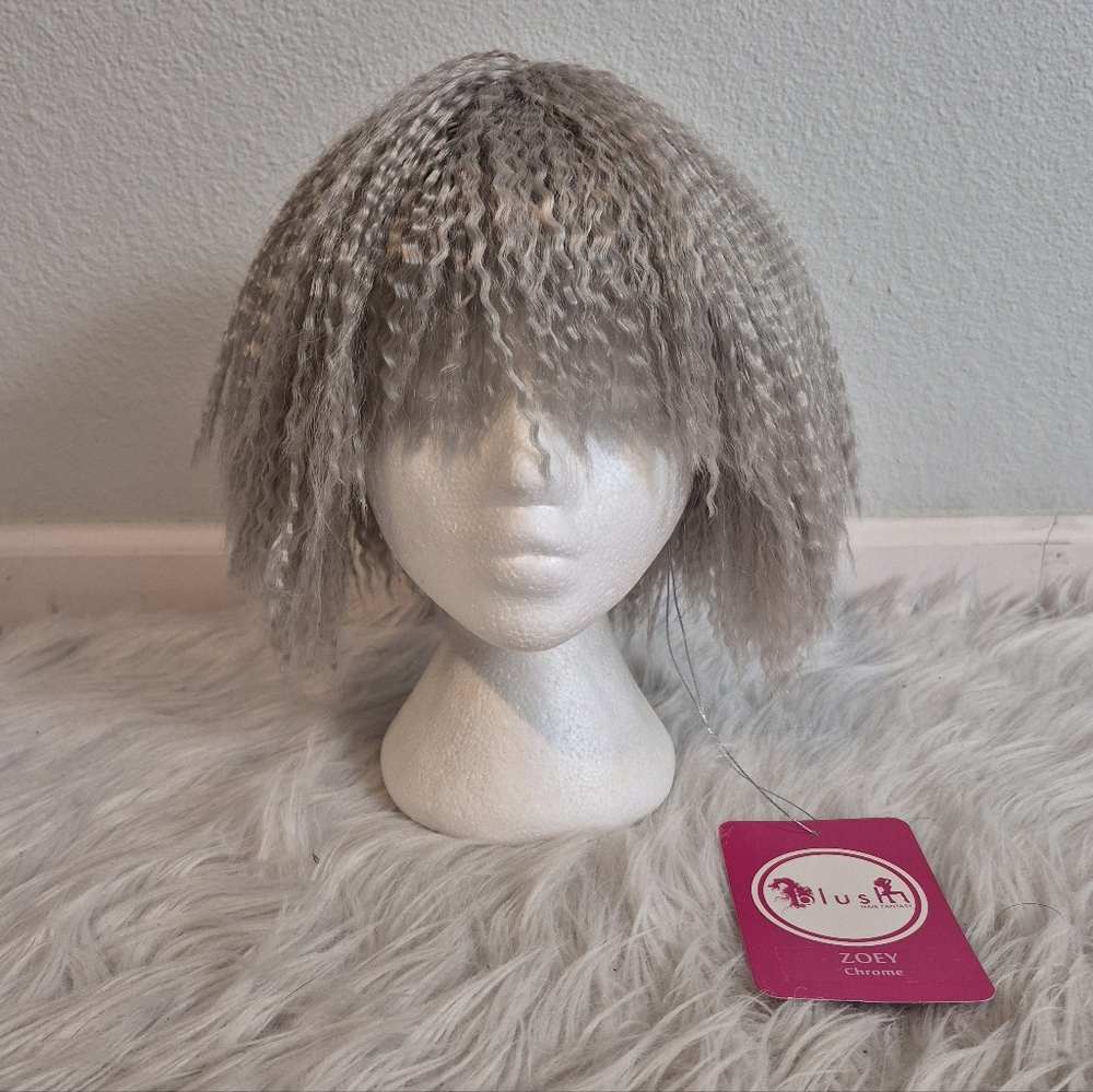 Blush Anime Style Zoey Short Crimped Wig In Silver Chrome